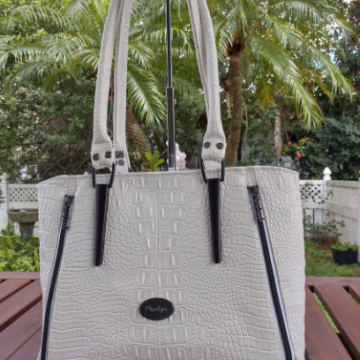 Rudeneja Handbag